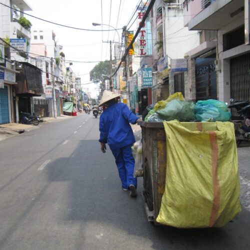 Independent waste collector, Vietnam. Photo credit: USAID