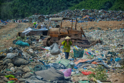 Khanh Son landfill in the city of Da Nang, Vietnam. Photo credit: Nguyen Minh Duc